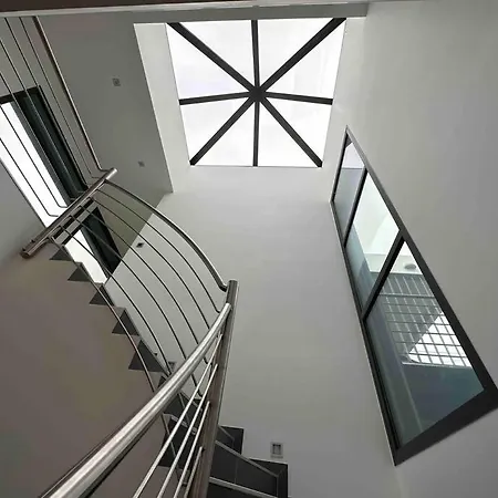 Haut-de-gamme *